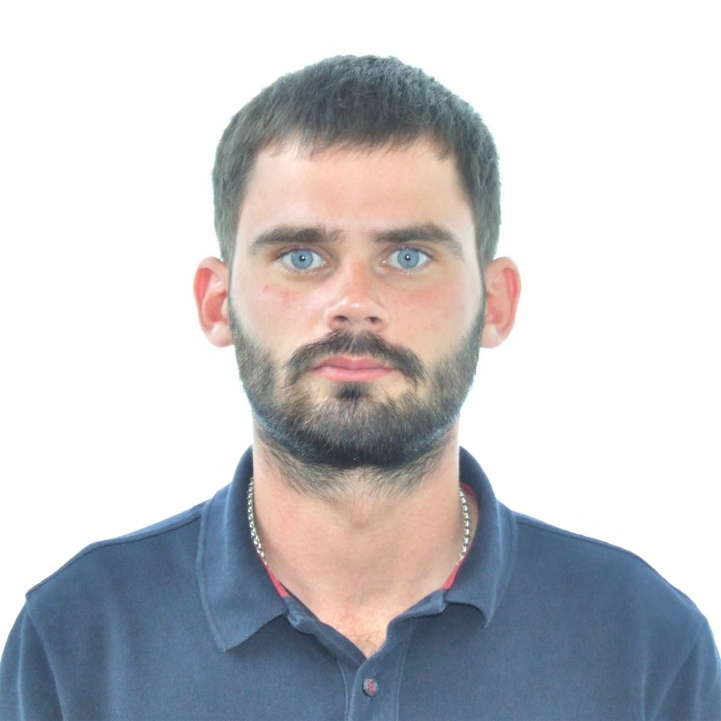 Махненко Артем Владимирович